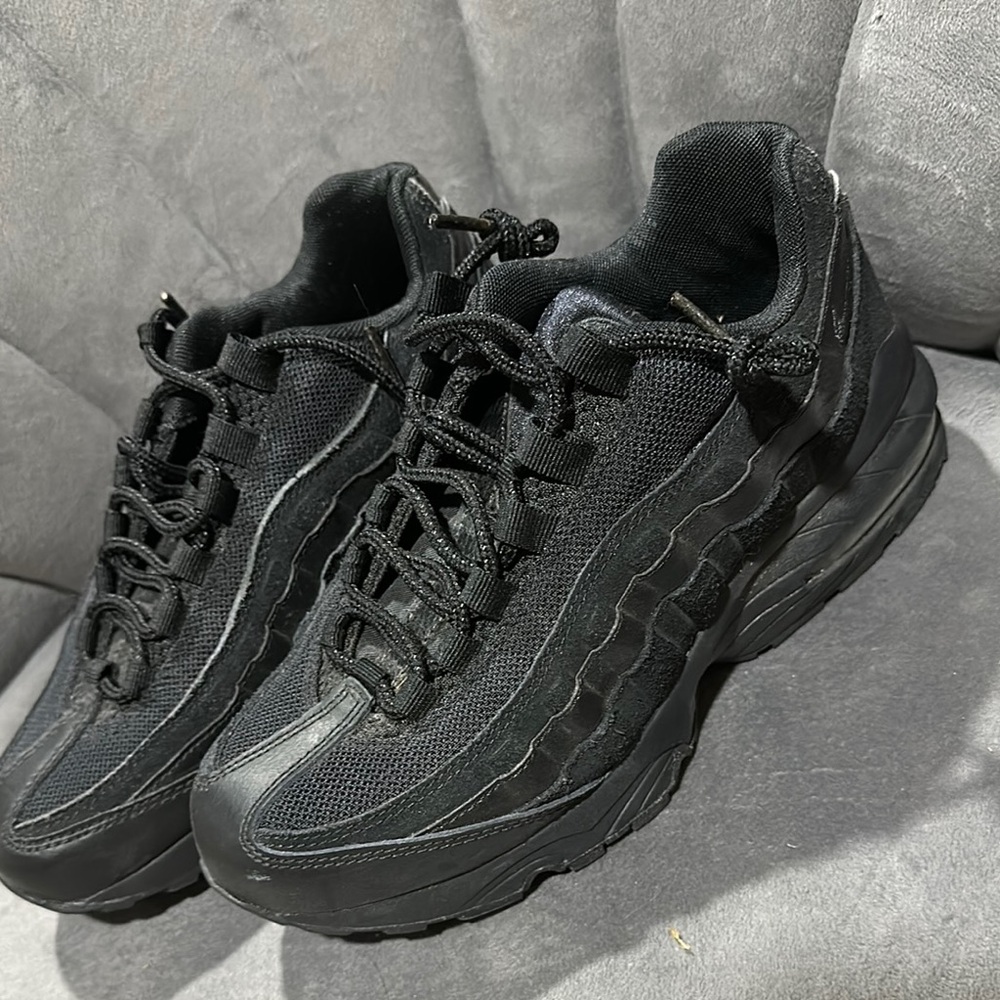 Nike Kids Black Sneakers